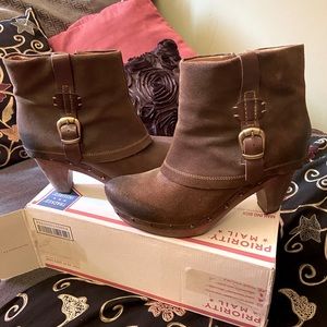 Earthies LaCarne oiled leather boot